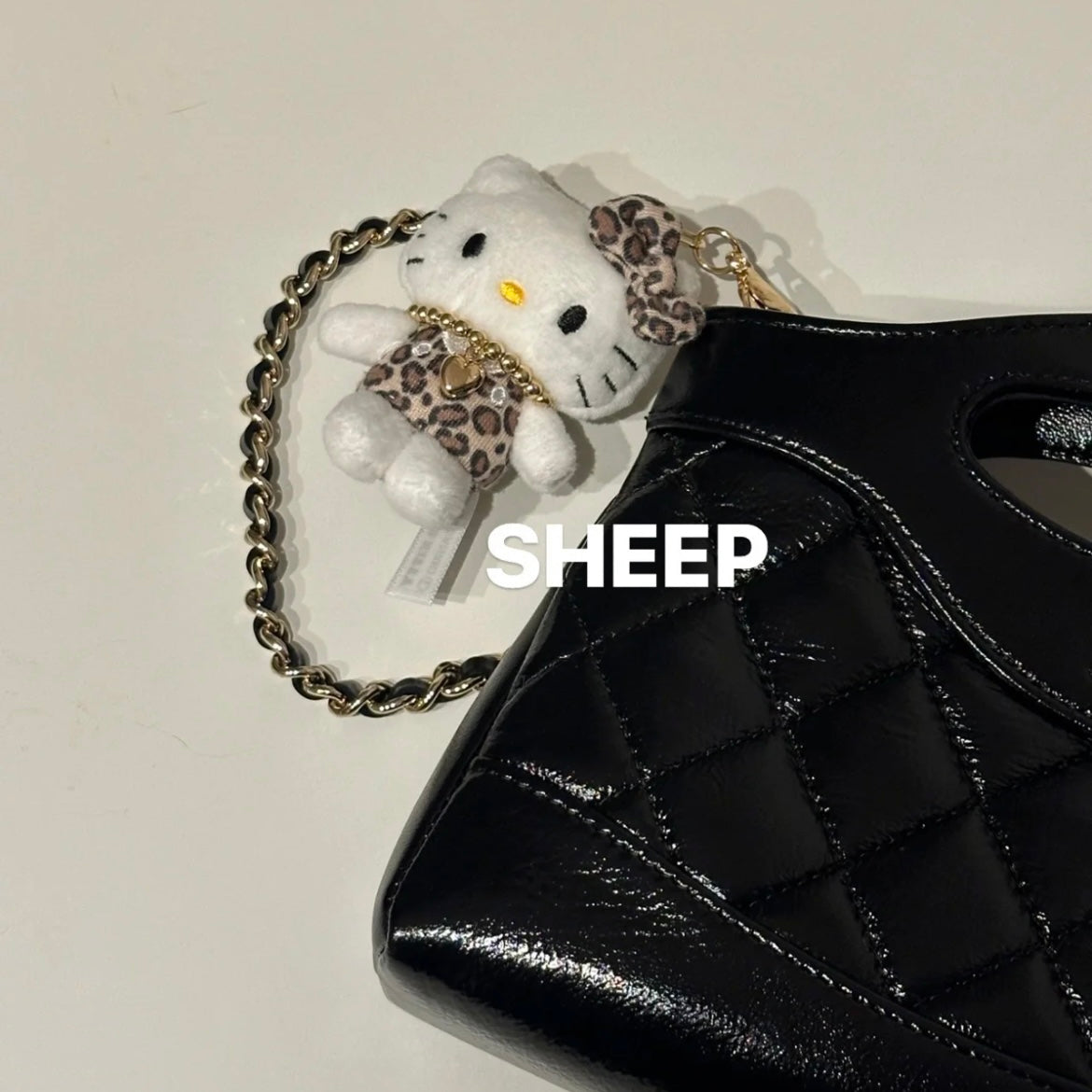 【Limit One/Person】Me% X Hello Kitty | Mascot Holder Keychain 13Cm (Leopard)