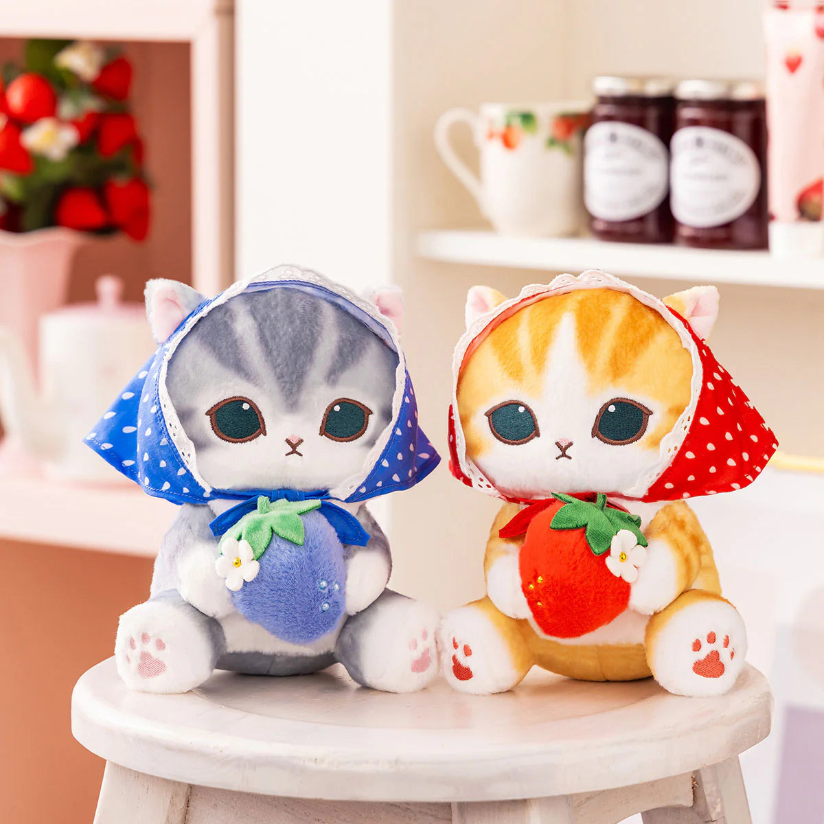 MOFUSAND | Plush Toy Plush Doll - Red 200x135x170mm (MERCI STRAWBERRY)