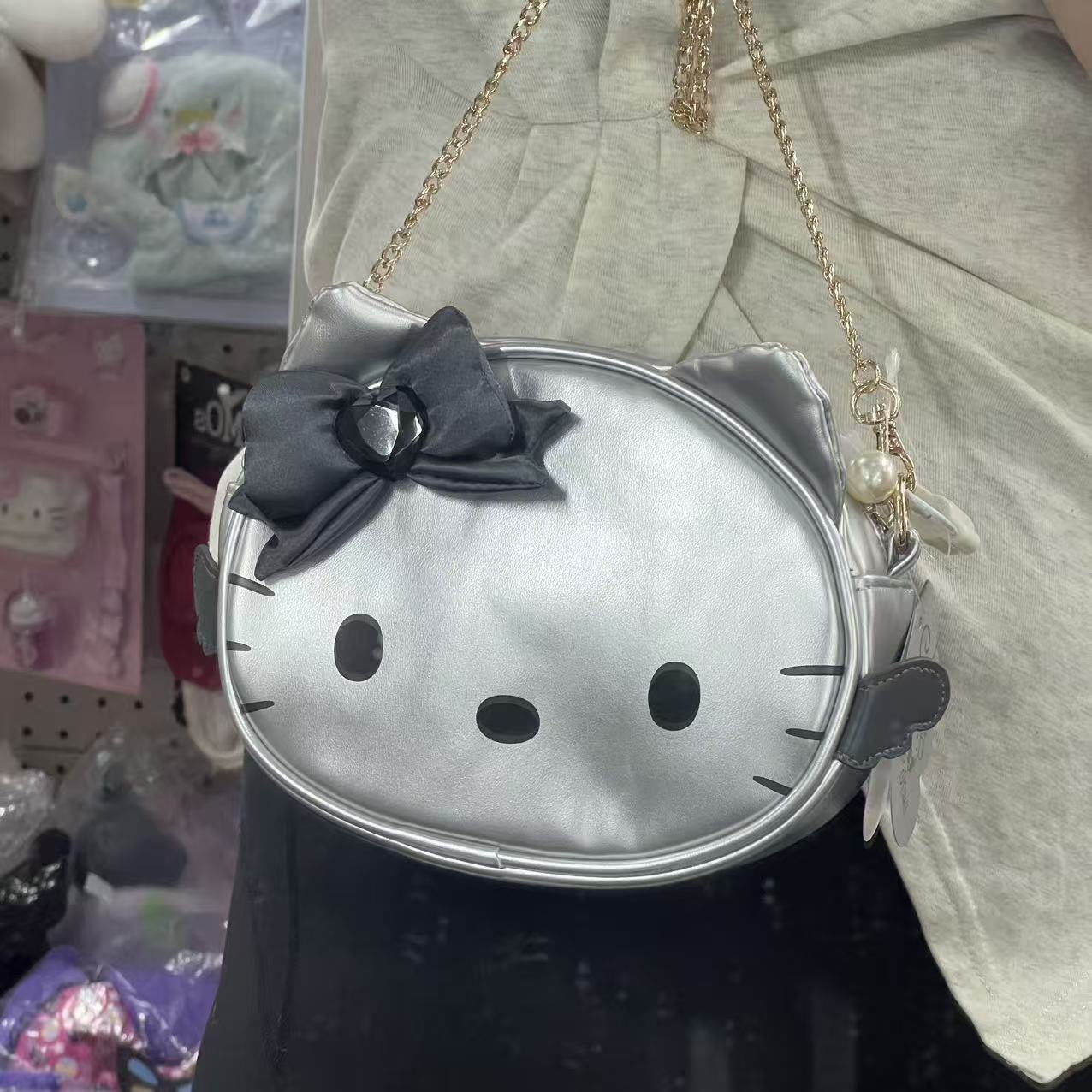 SANRIO | Hello Kitty Face-shaped Shoulder Bag 150×225×60mm (Grey Angel)