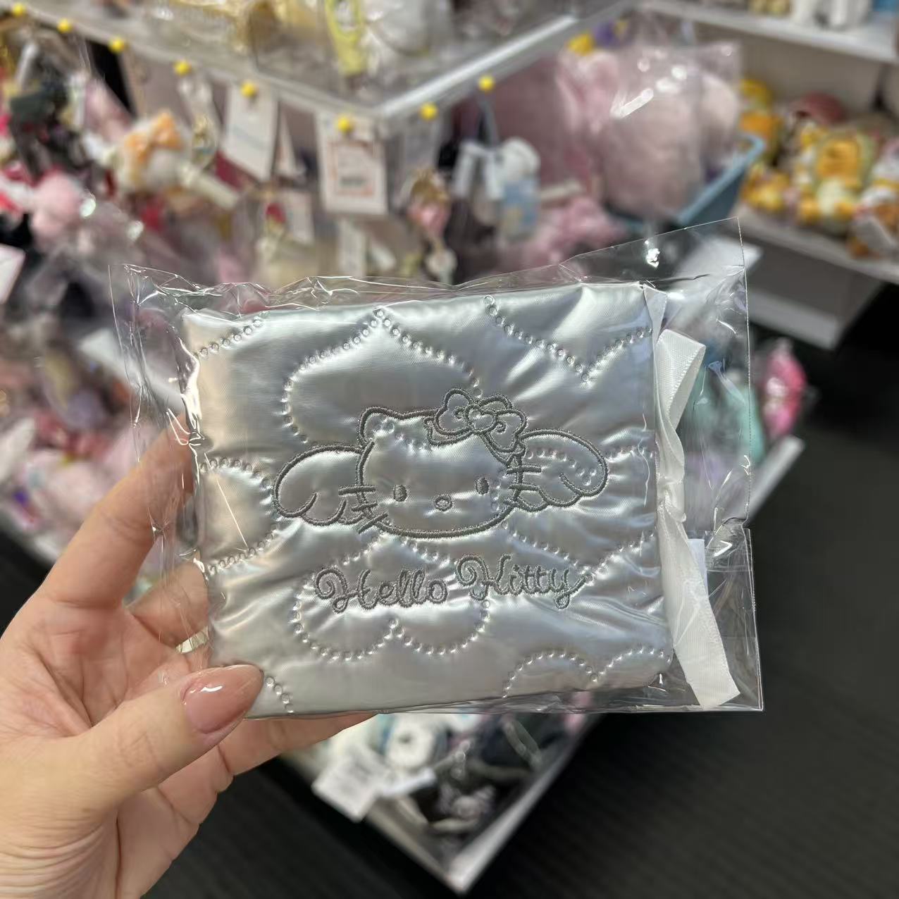 SANRIO | Hello Kitty Quilted Collect Card Album 105×115×30mm (Grey Angel)