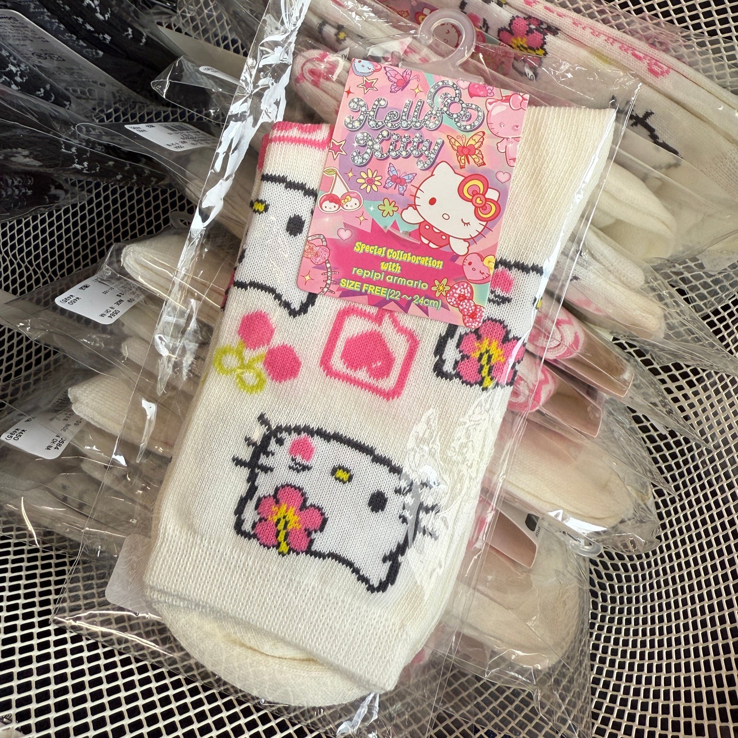 SANRIO x 10C REPIPI | Hello Kitty Socks Free Size 22-24cm (White)