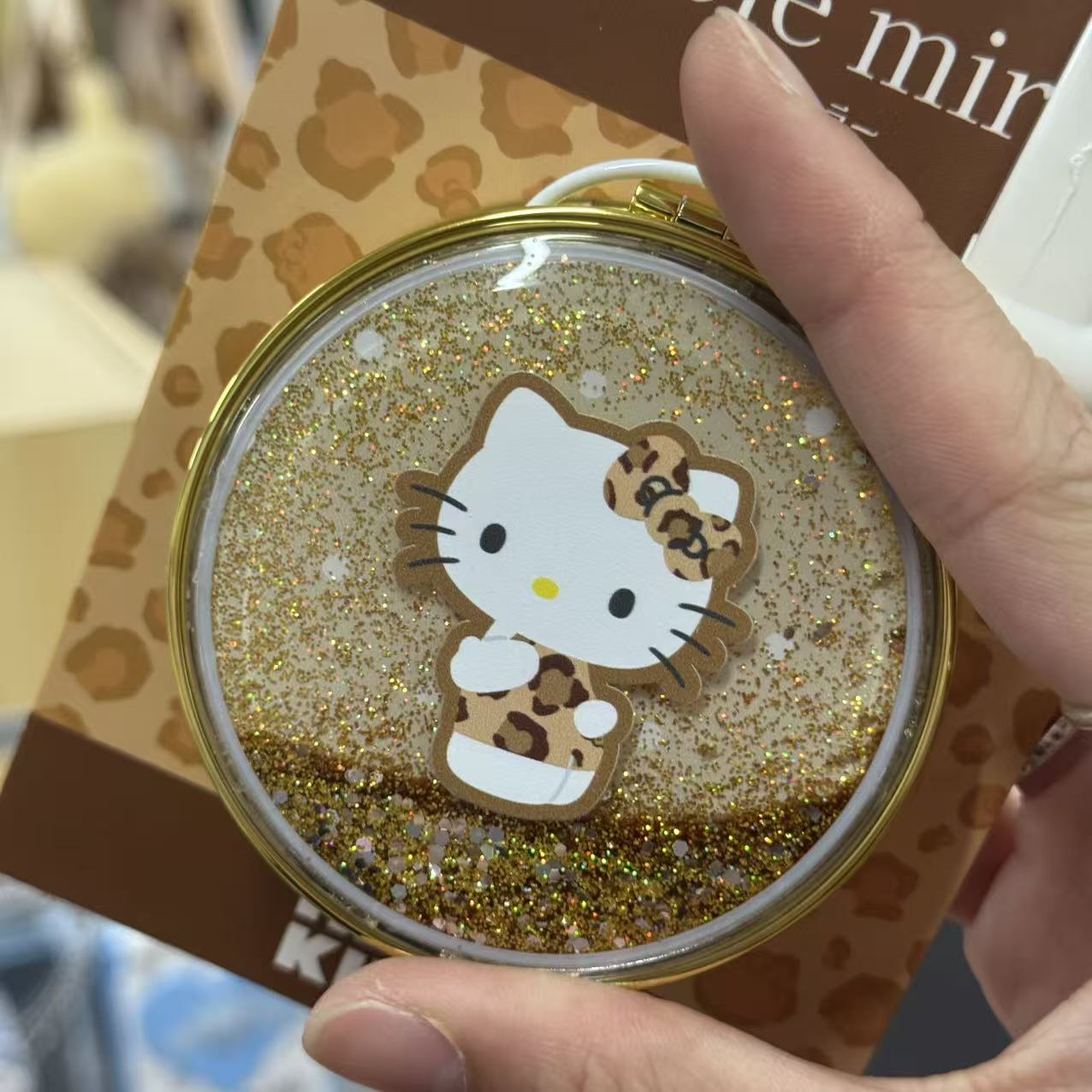 SANRIO | Hello Kitty Shake Shake Floating Double Mirror 72x75x13mm