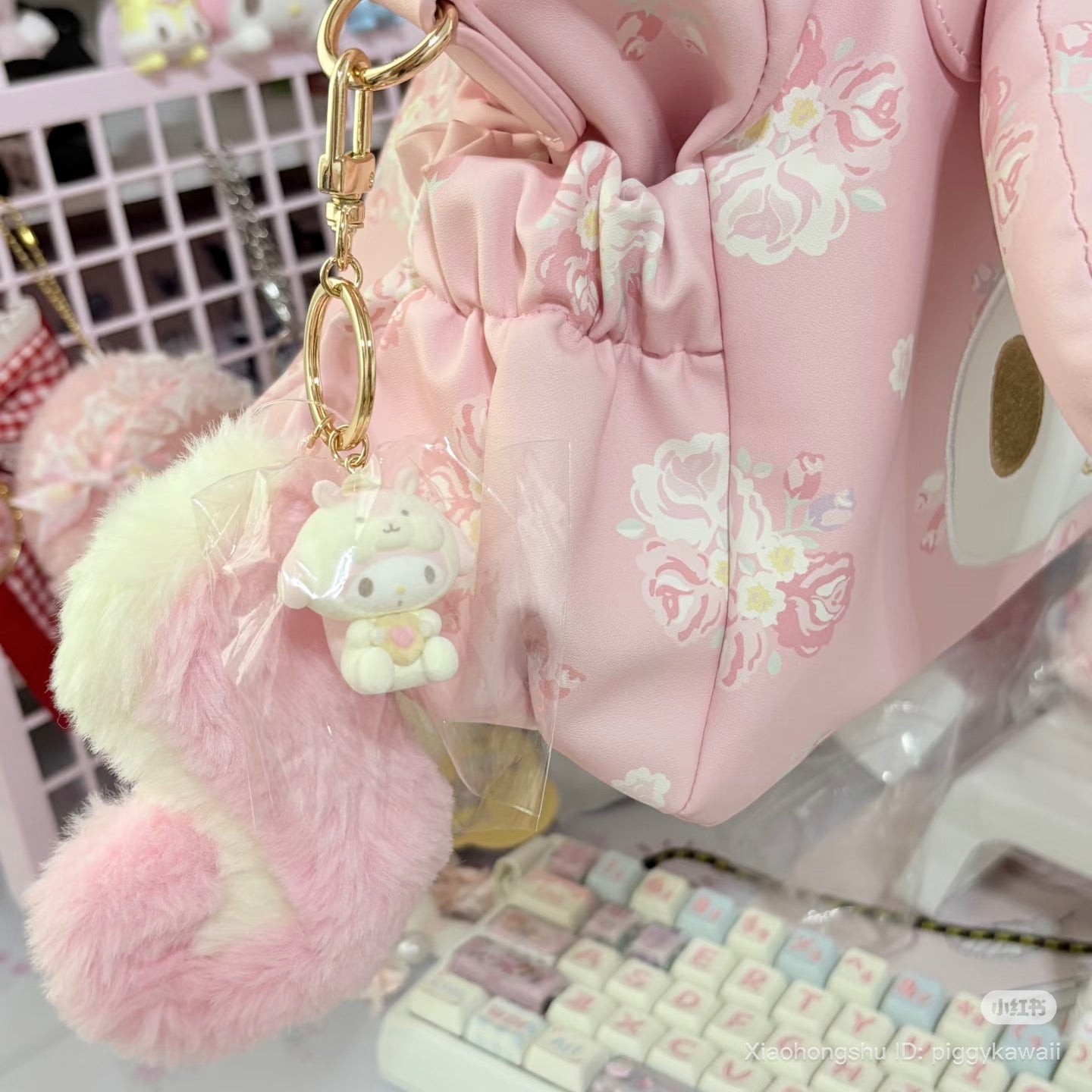 SANRIO | My Melody Dangling Fluffy Tail Flocked Mascot Keychain 55×30×30mm (Fluffy Squirrel)