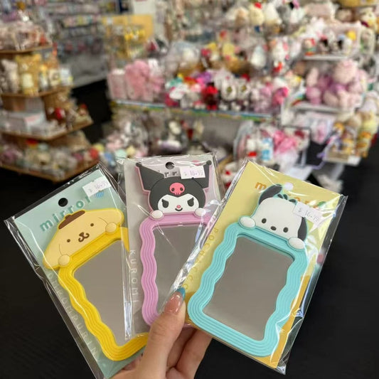 SANRIO | Wave Mirror H135×W70×D6mm (Pochacco)