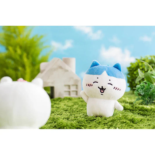 Chiikawa | Mascot Holder Plush Keychain (Hachiware) H110×W90×D55Mm 吉伊卡哇 玩偶挂件/包挂/钥匙链(中分小八)