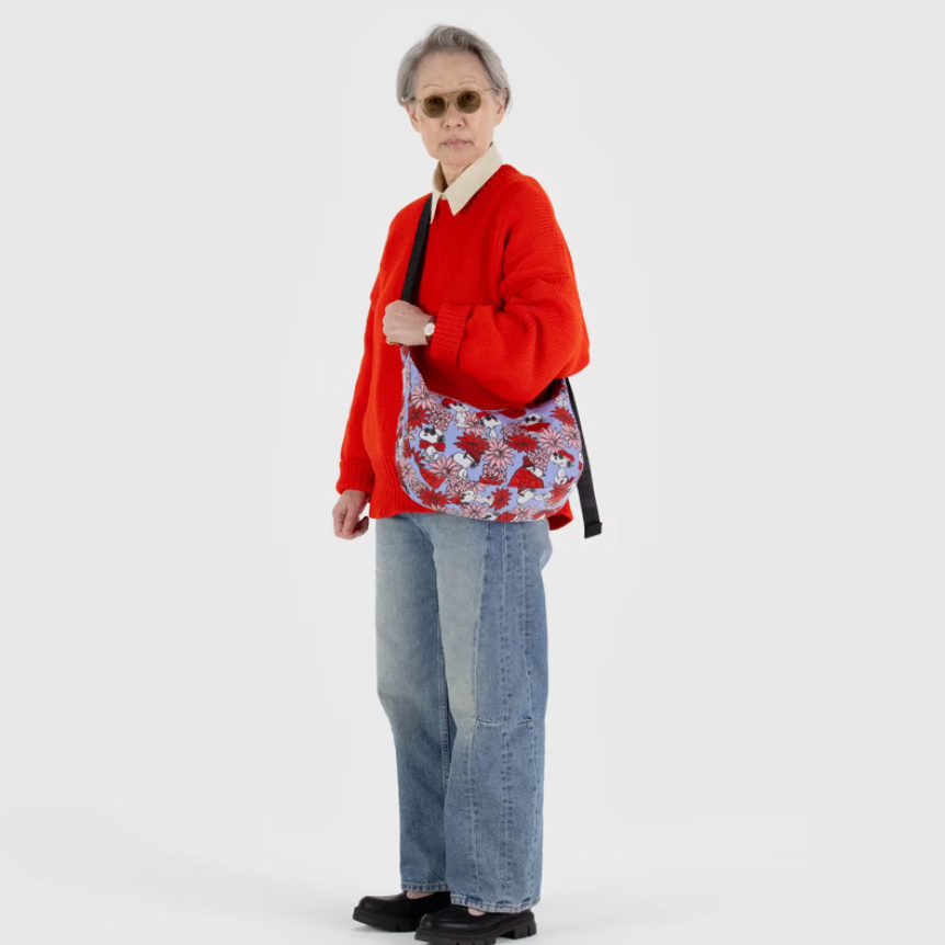 Medium Nylon Crescent Bag - Floral Snoopy