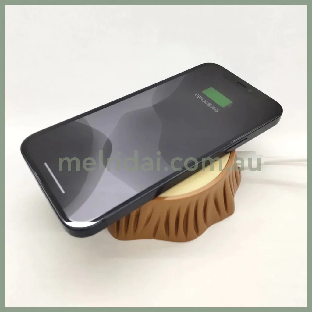 Chiikawa | Usagi Desktop Light 吉伊卡哇 兔子乌萨奇 无线充电器&发光摆件小夜灯 可用作手机充电器