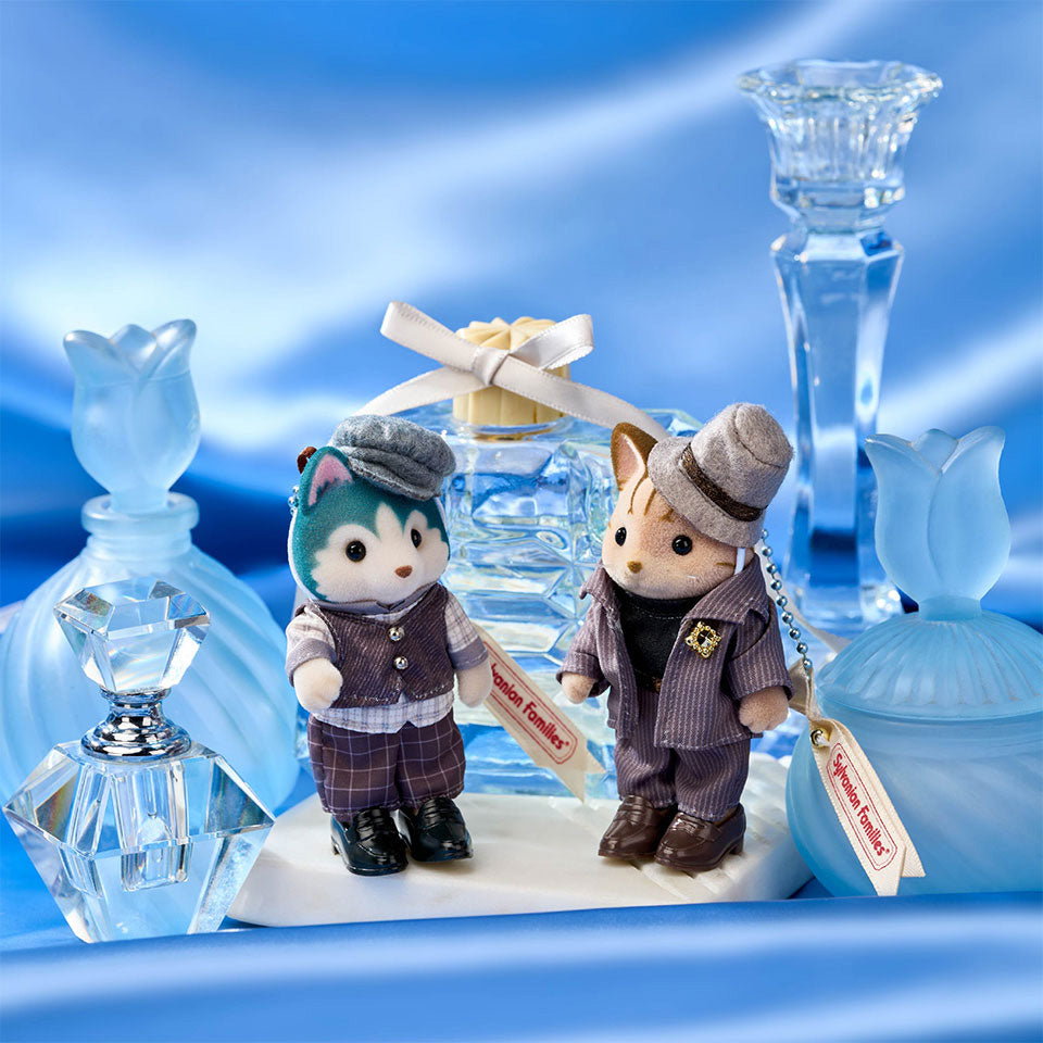 【JP】Sylvanian Families Calico Cat Brother Keychain (Outing Outfit) 80x45x155+20mm