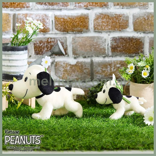 PEANUTS | Snoopy Plush Toy Plush Doll H18 x W8 x D21cm (First Snoopy)