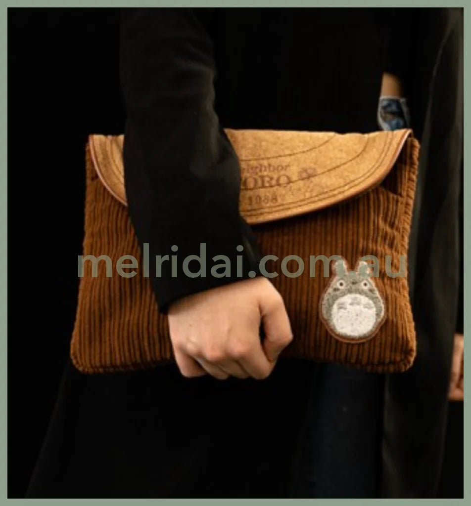 Studio Ghiblisagara Collection //(Ipad)/ Sleeve Pouch Log(28.5 X 21 1.5Cm)