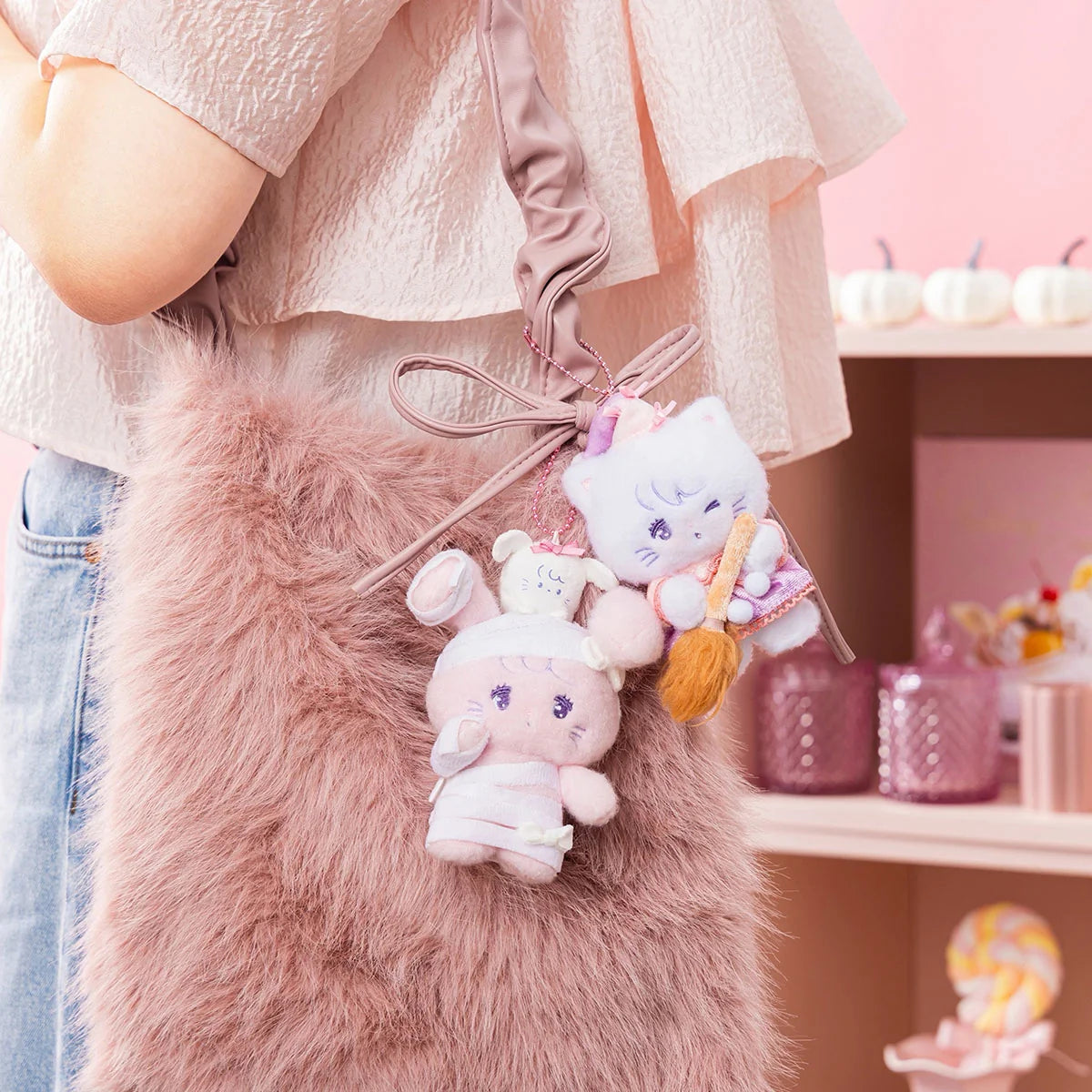 Lil ala mode x Mikko | Mummy Cammy Mascot Bag Charm Keychain 150x105x60mm