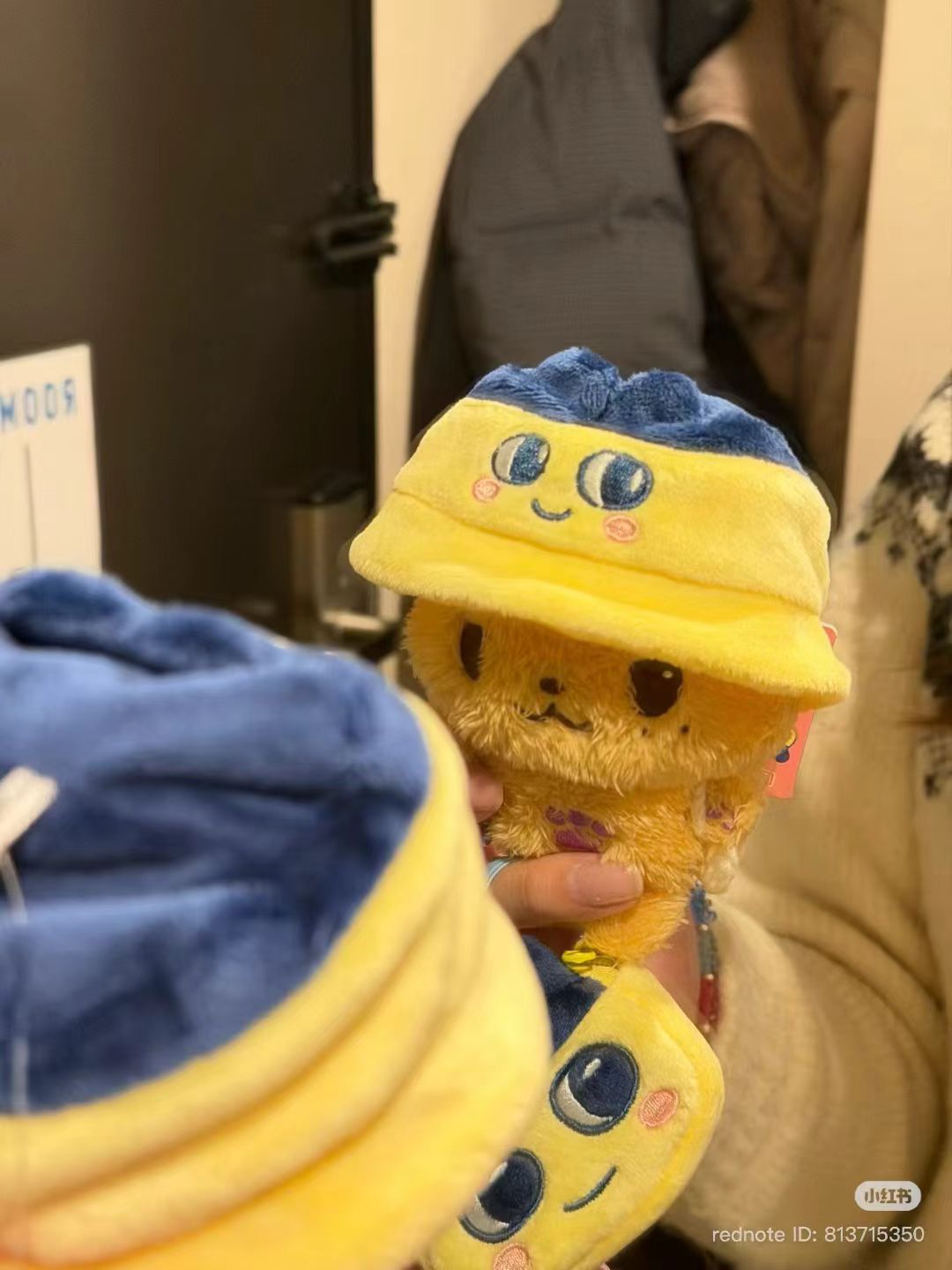 Tamagotchi | Mametchi Miniature Bucket Hat Plush Charm Dress-Up Keychain 80x40x50mm