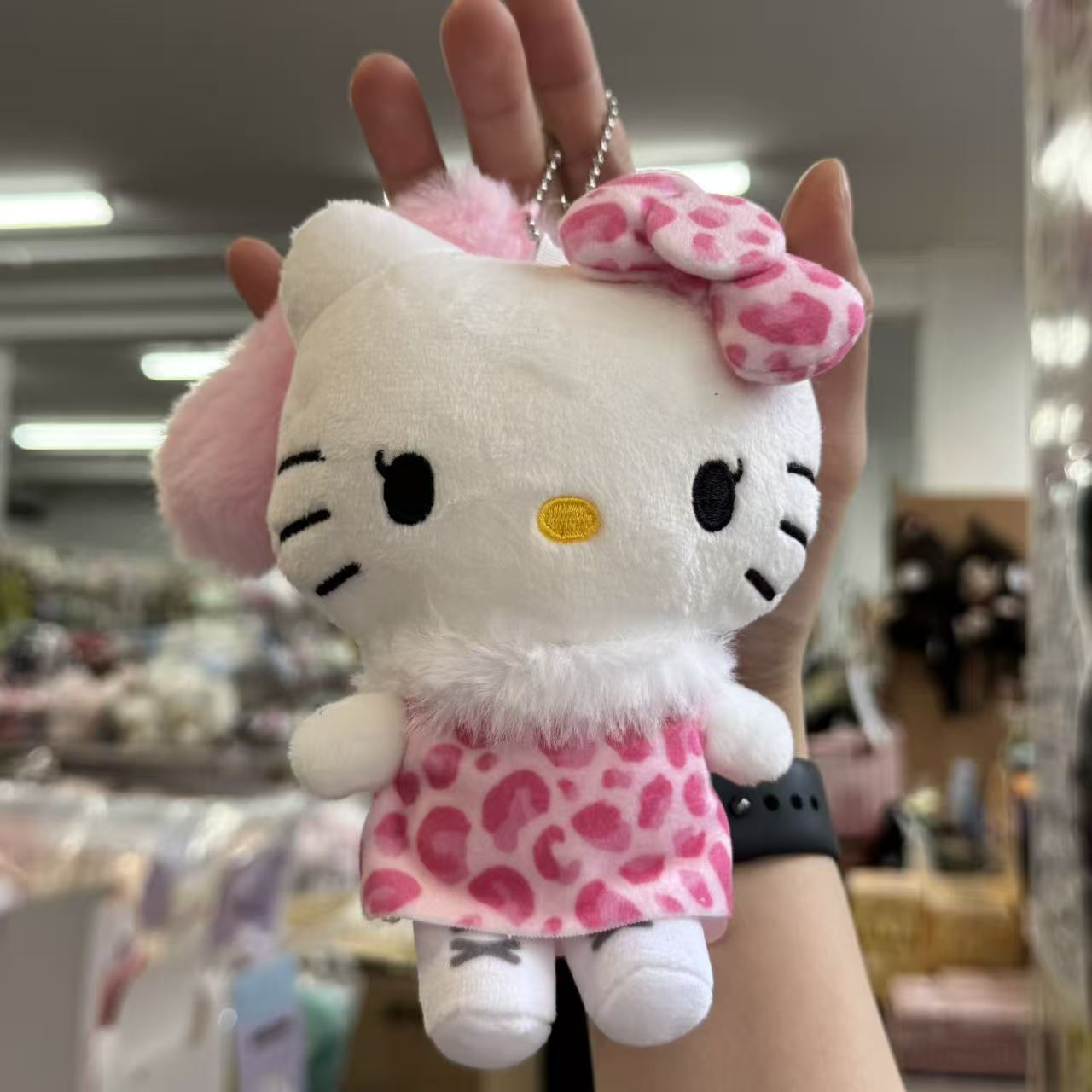 Avail x Hello Kitty | Fluffy Tail Mascot Holder Plush Keychain Bag Charm (Leopard)