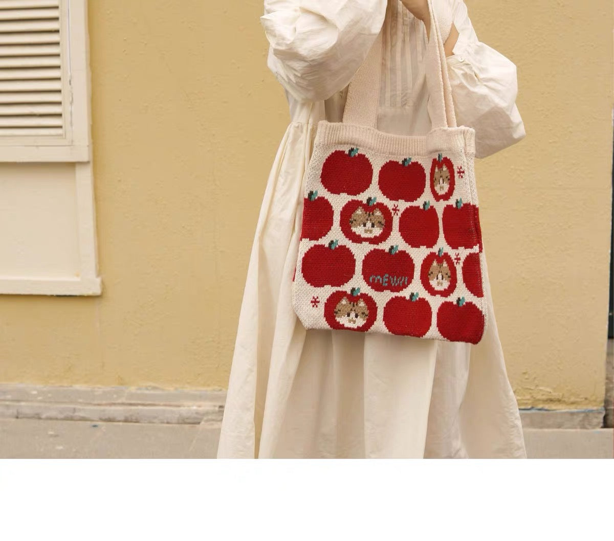 Mewji Knitted Tote Bag (Apple)