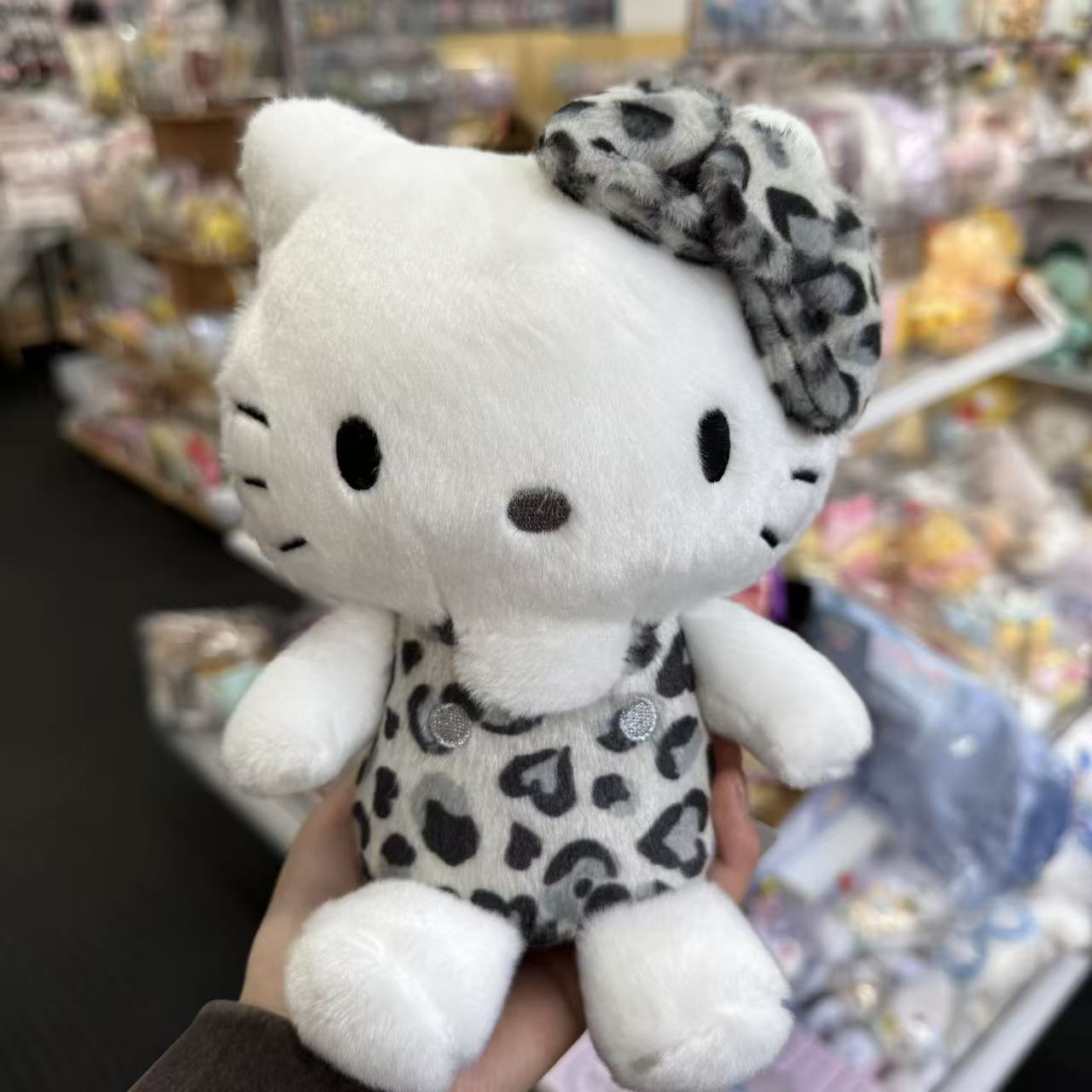 SANRIO | Hello Kitty Sitting Plush Toy Plush Doll 190×140×95mm (Leopard Grey)