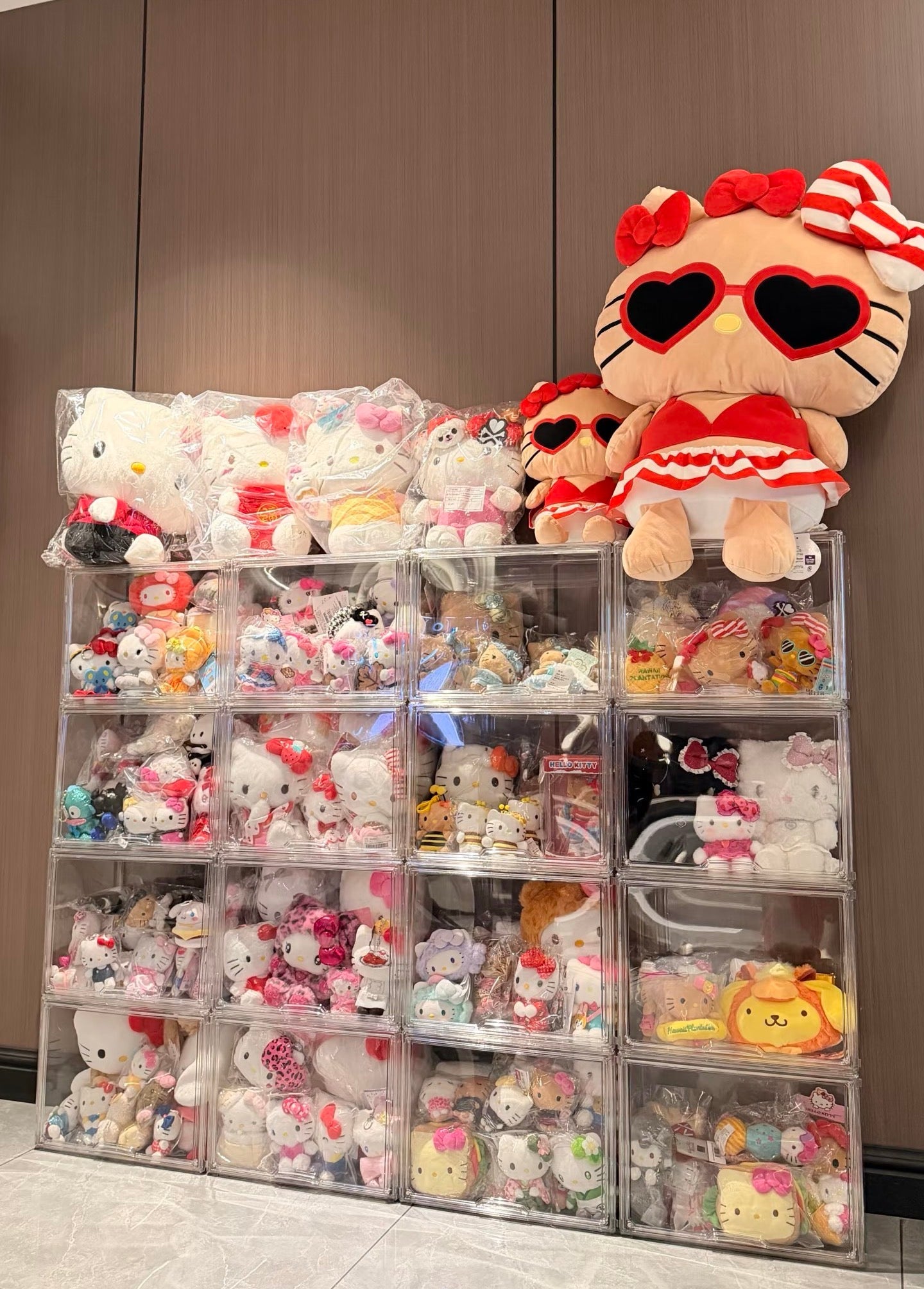 【In Store or Pick Up Only】SANRIO x Avail | Tanned Hello Kitty Plush Toy 600 x 500mm
