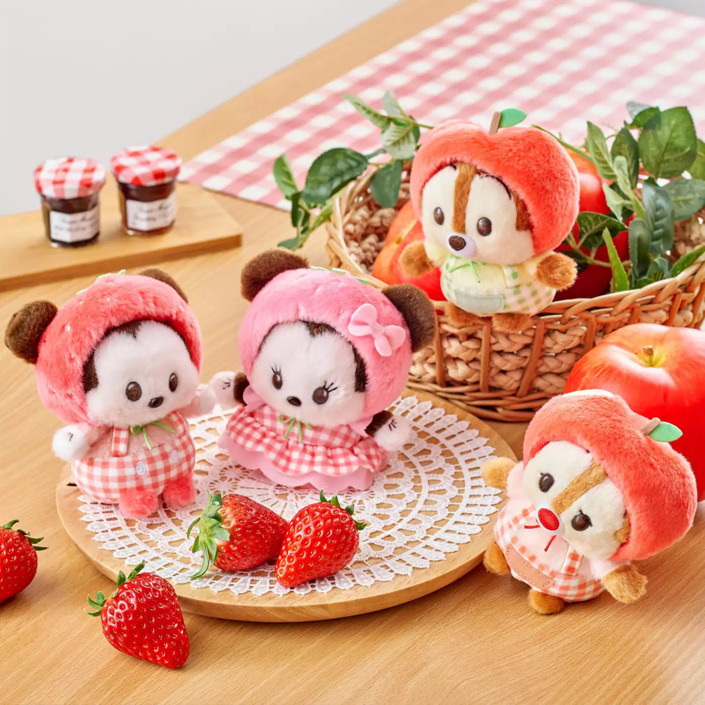 DISNEY | Disney Store Mickey Urupocha-chan Plush Toy Plush Doll 125×100×70mm (Fruit Strawberry)