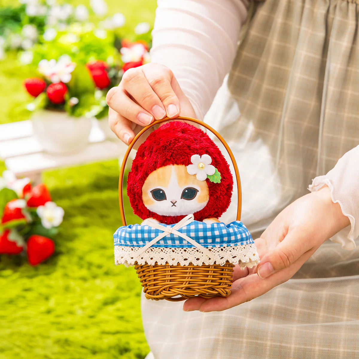 MOFUSAND | Plush Toy Plush Doll 130×90×90mm (Mofusand Merci Strawberry Fruit Cat Red in a Basket)