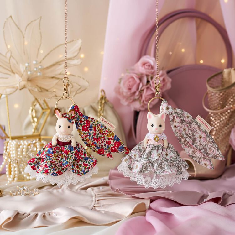 Sylvanian Families x Liberty Print | Silk Cat Sister Keychain Bag Charm 130x50x175mm
