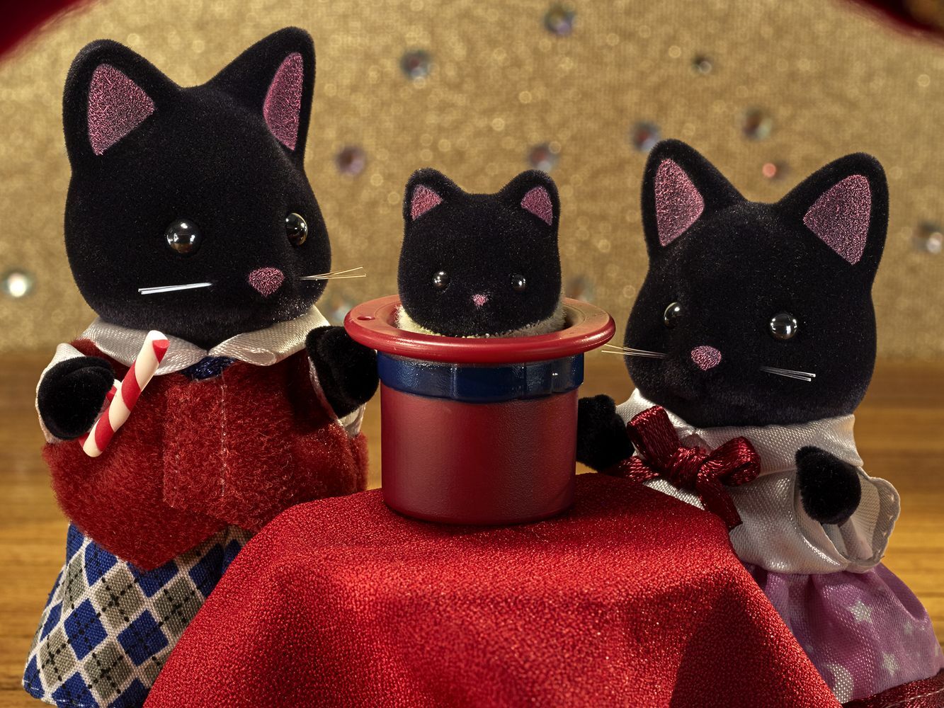 Sylvanian Families | Midnight Cat Family