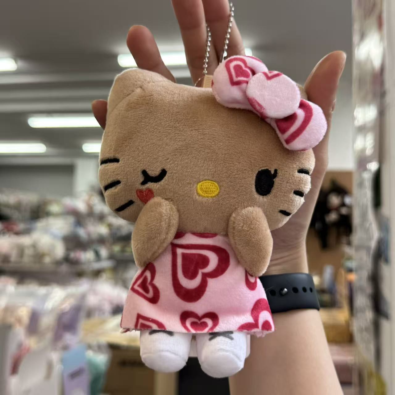 Avail x Hello Kitty | Tanned Mascot Holder Plush Keychain Bag Charm (Heart Print)
