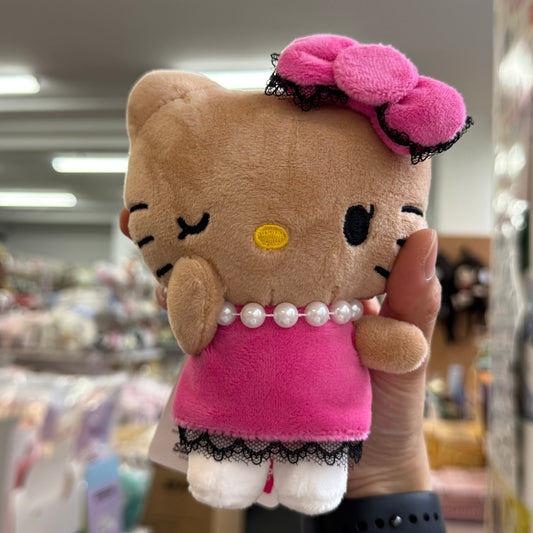 Avail x Hello Kitty | Tanned Mascot Holder Plush Keychain Bag Charm (Pearl Necklace)