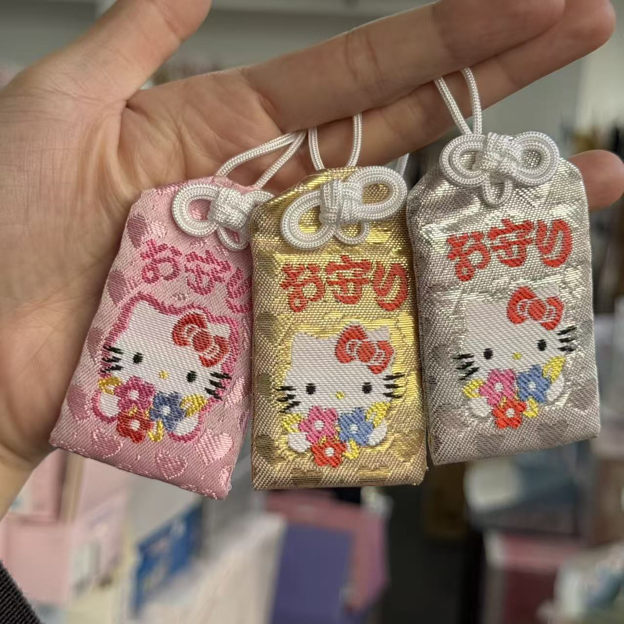 Sakae no Yashiro Shrine | Hello Kitty Omamori - Good Luck & Fortune