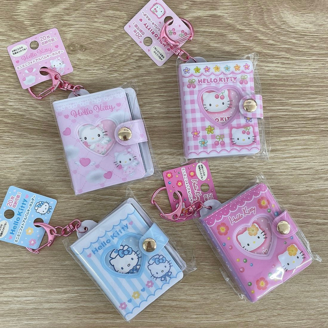 Sanrio | 90S Hello Kitty Mini Photo Album Key Holder Keychain H75×W55×D18Mm 10 Pockets (Angel)