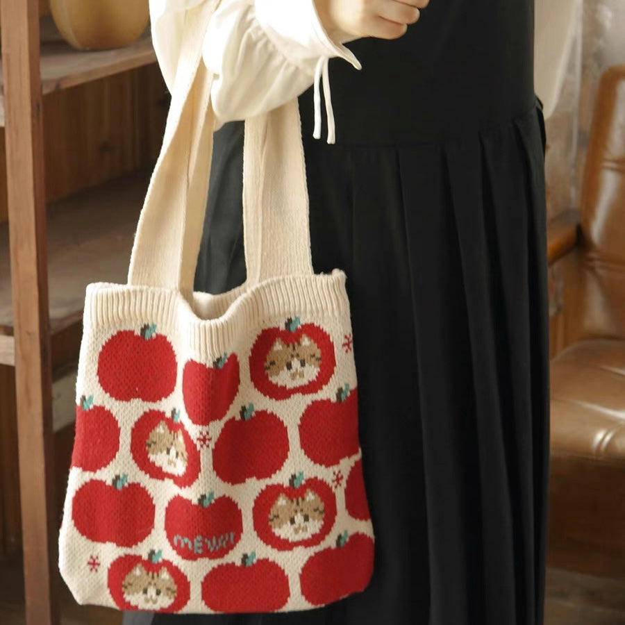 Mewji Knitted Tote Bag (Apple)