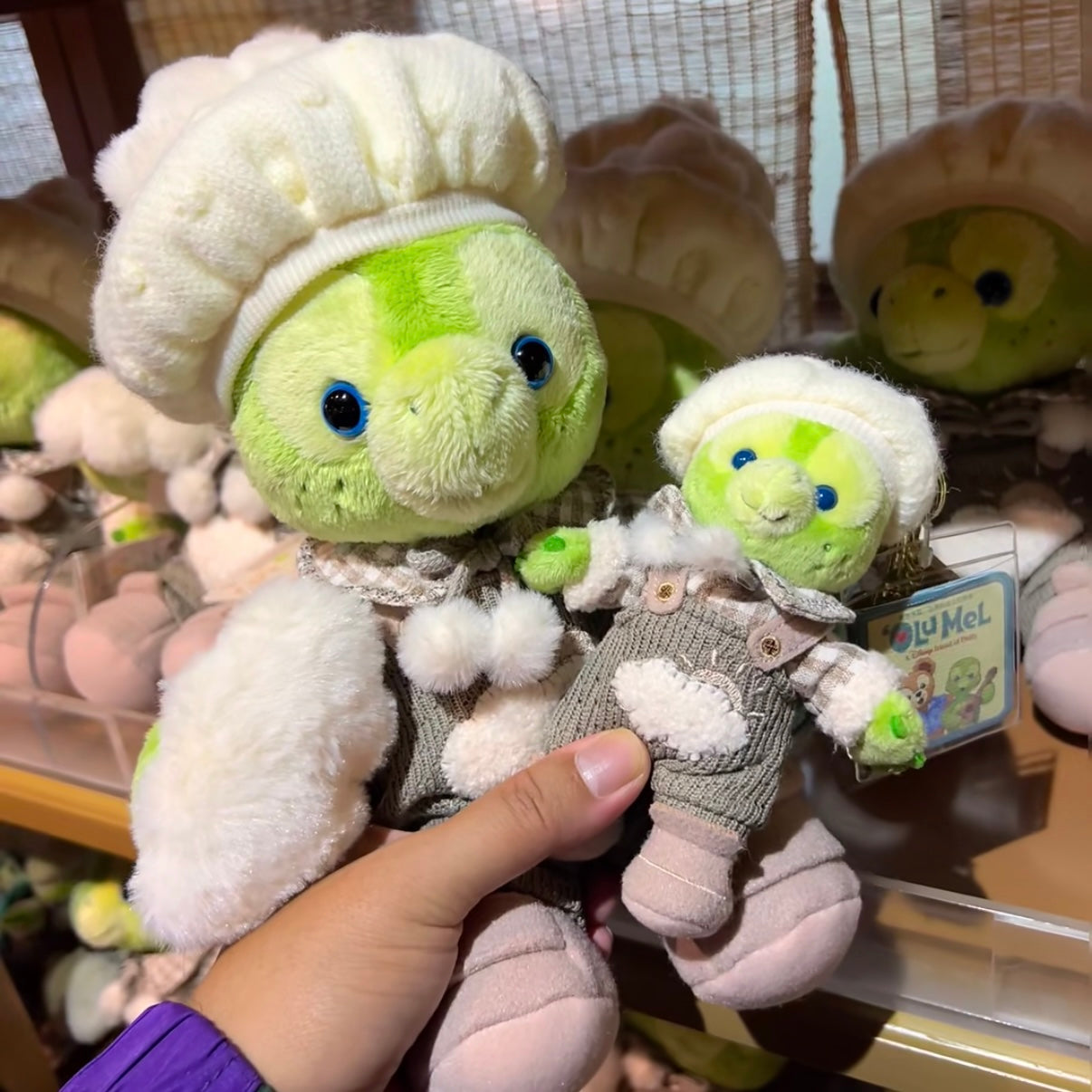 DISNEY | SHANG HAI DisneyLand OluMel Mascot Holder Bag Charm Keychain (Duffy and Friends Little Companions)