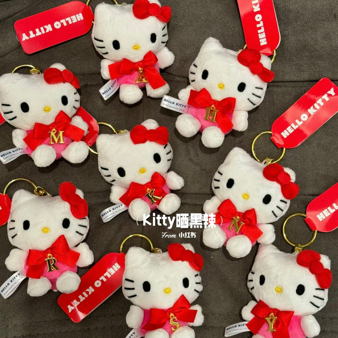 Sanrio | Hello Kitty Mascot Holder Keychain H11×W8×D5Cm (Initial Character) 日本三丽鸥