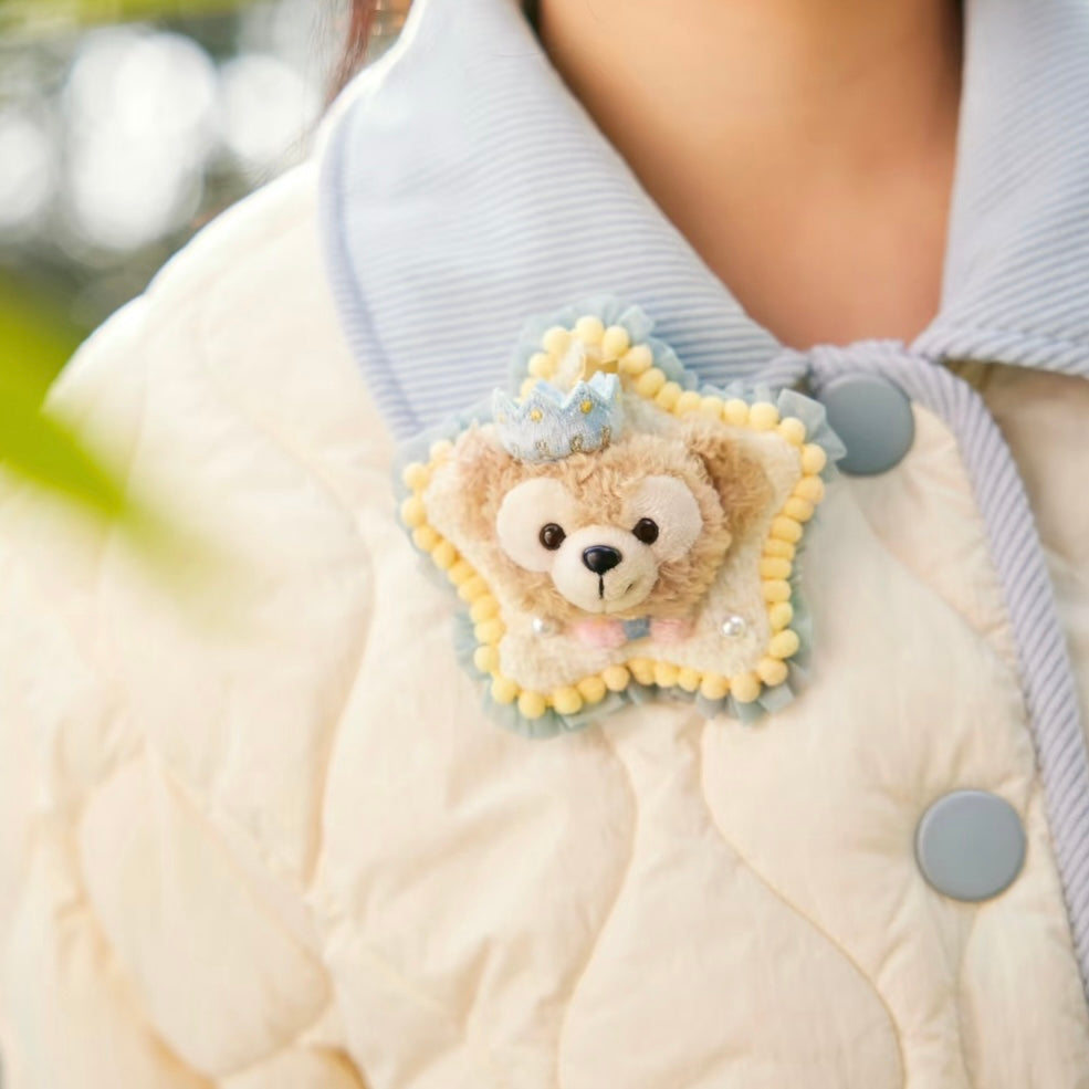DISNEY | SHANG HAI DisneyLand Duffy Badge with Mascot (Duffy and Friends)