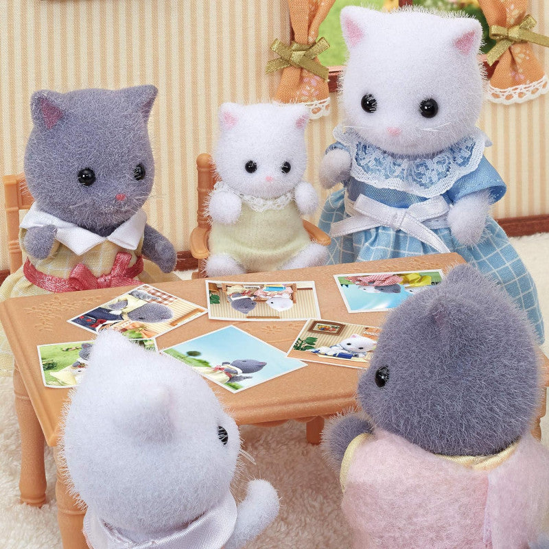 Sylvanian Families | Doll Persian Cat Mother Mum W65×D45×H108Mm