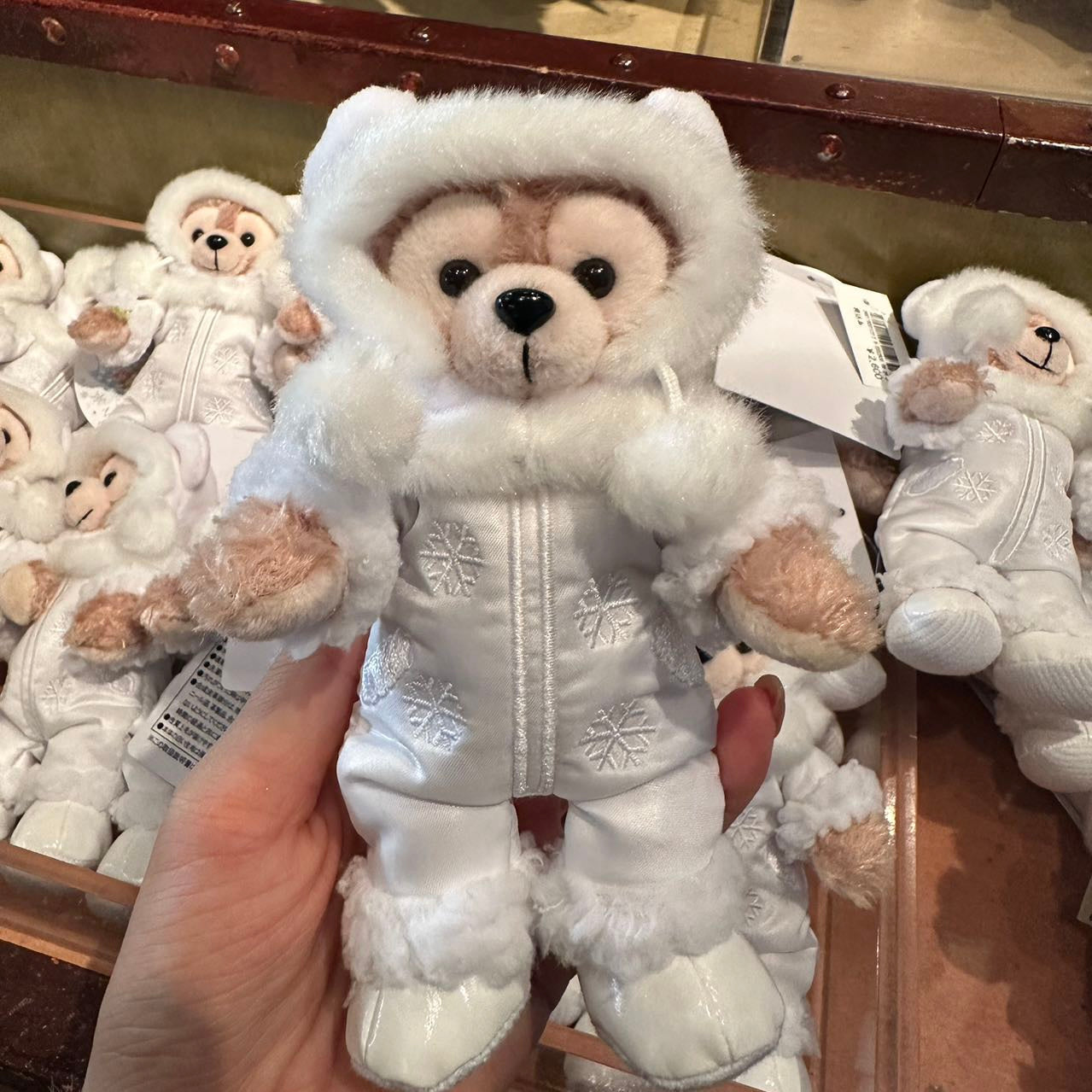Disney | White Wintertime Wonders //