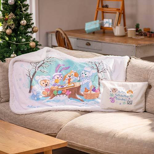Disney | White Wintertime Wonders Blanket & Pouch +