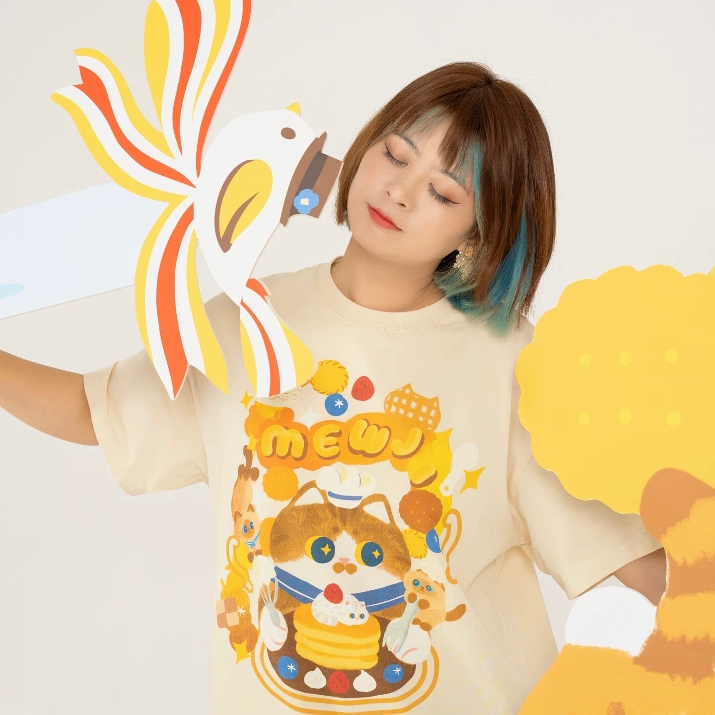 MEWJI♡ Cat Tee T-shirt (Beige)