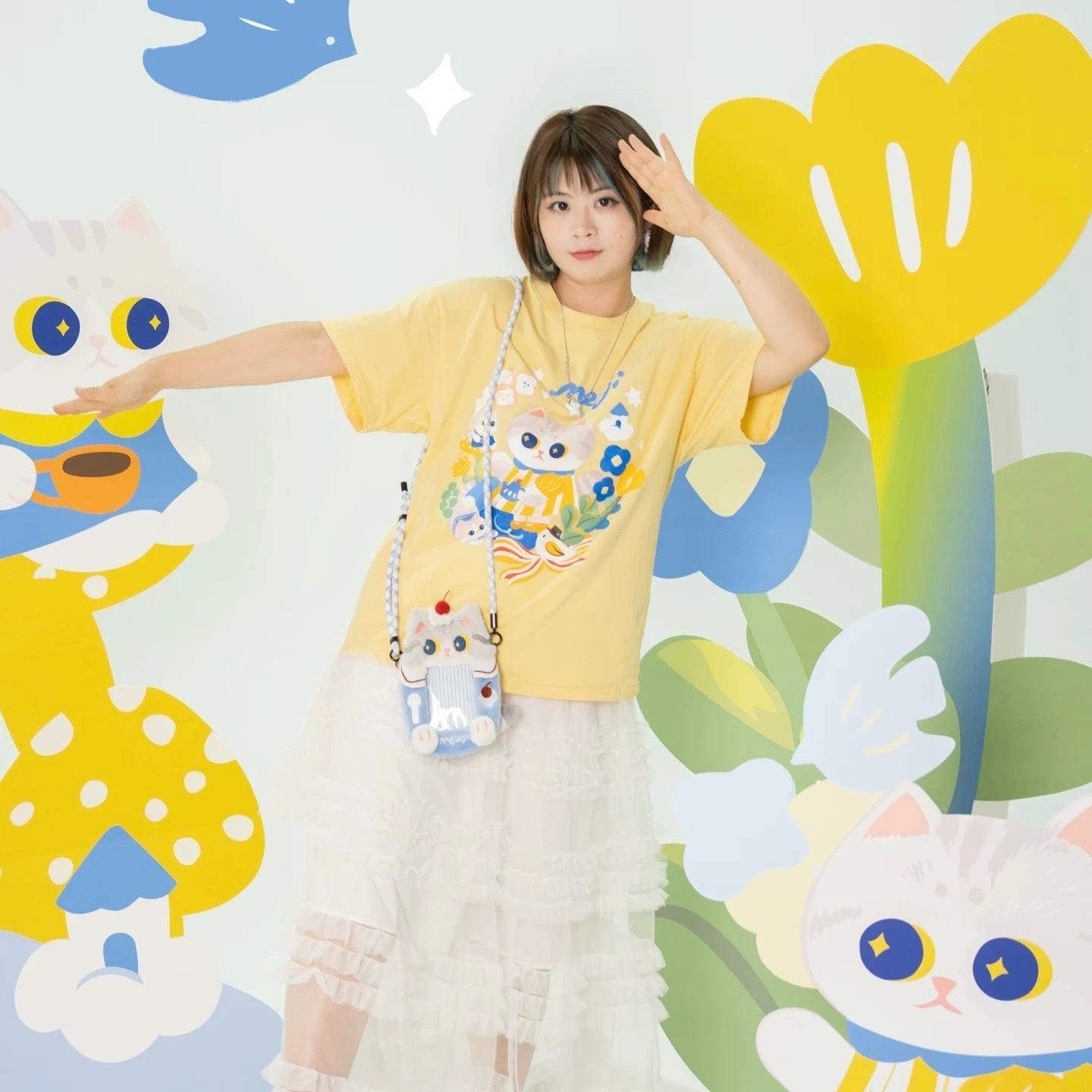 MEWJI♡ Cat & Flowers Tee T-shirt (Yellow)
