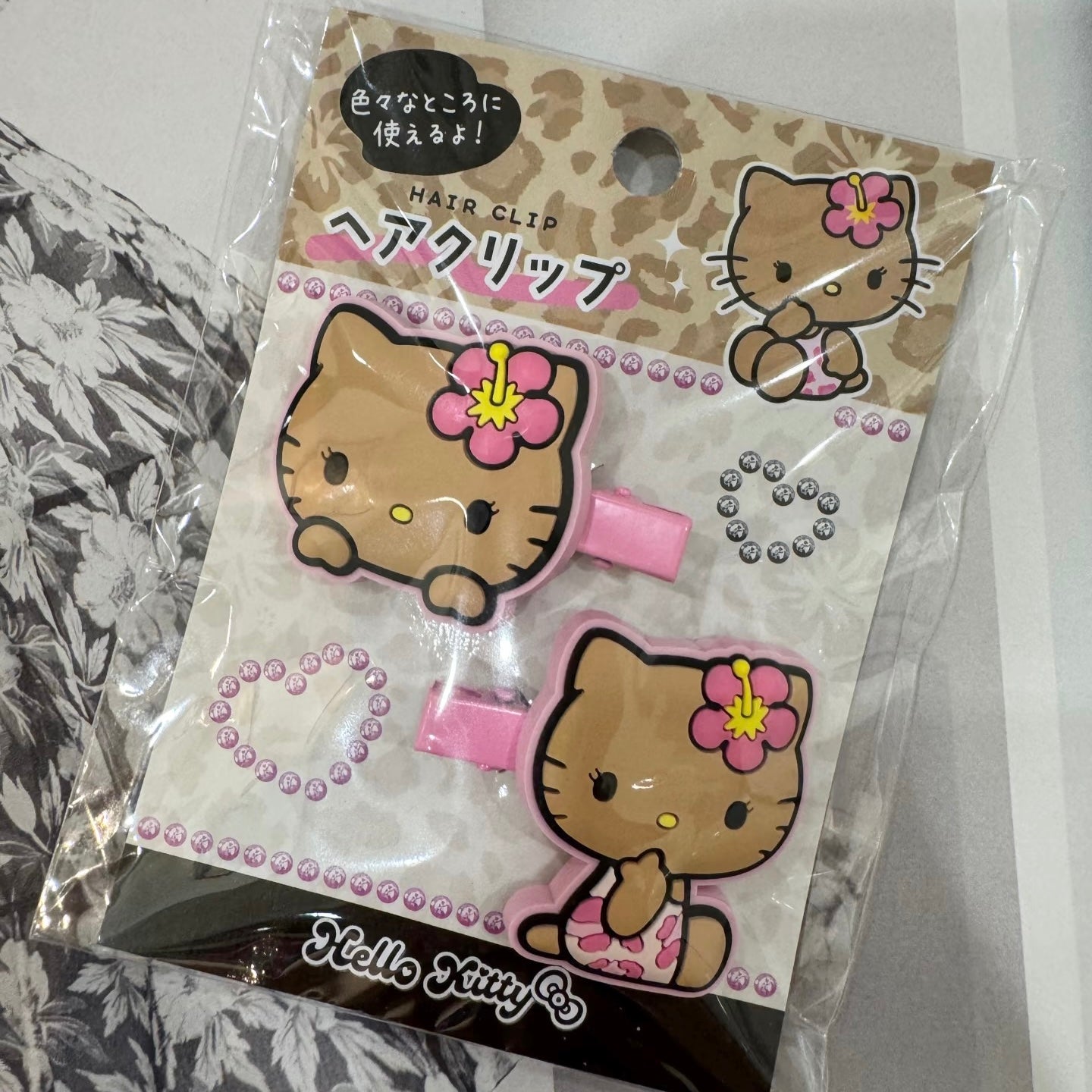 SANRIO | Hello Kitty Hair Clip Ribbon Multi Clip Bangs Clip 40×50mm (Tan Kitty - Pink)