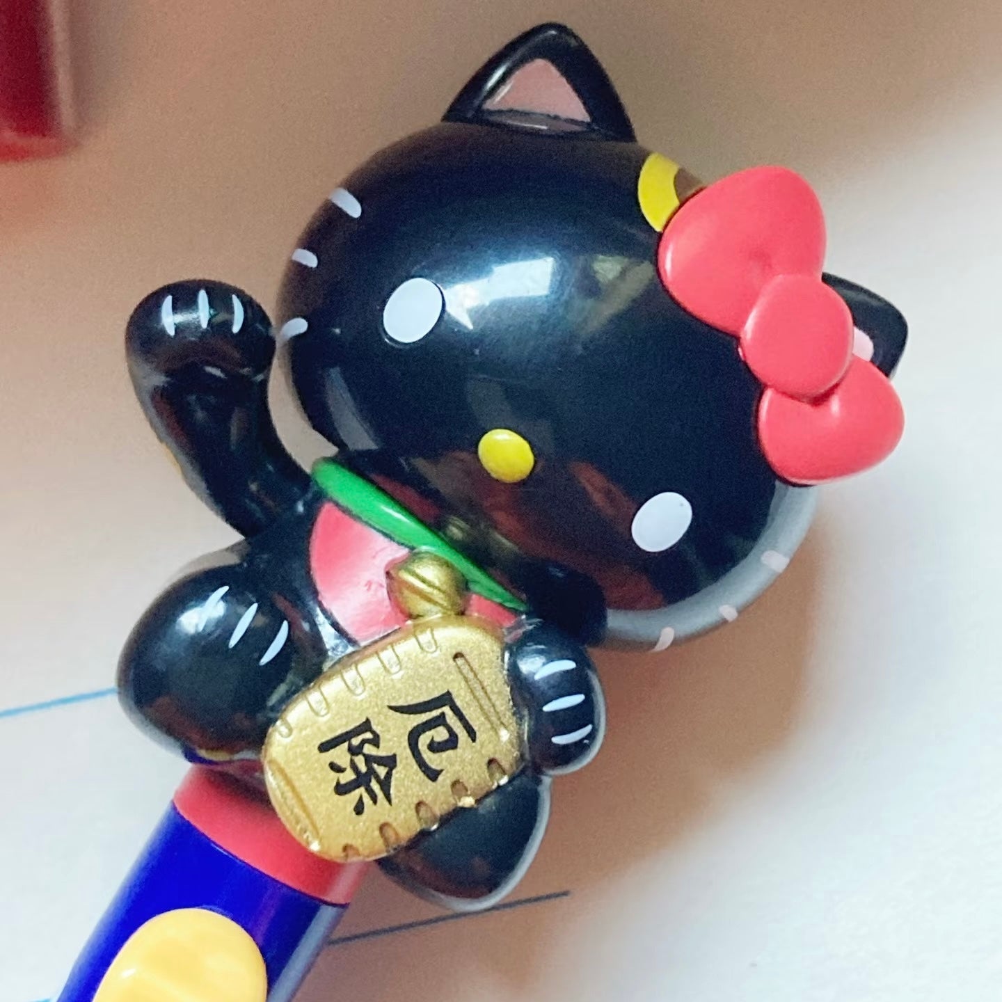 SANRIO | Hello Kitty Action Mascot Ballpoint Pen 0.7mm Black 30×170mmΦ10.5mm (Maneki Lucky Cat Black)