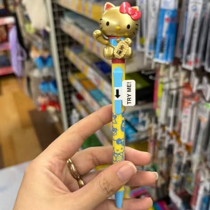 SANRIO | Hello Kitty Action Mascot Ballpoint Pen 0.7mm Black 30×170mmΦ10.5mm (Maneki Lucky Cat Gold)