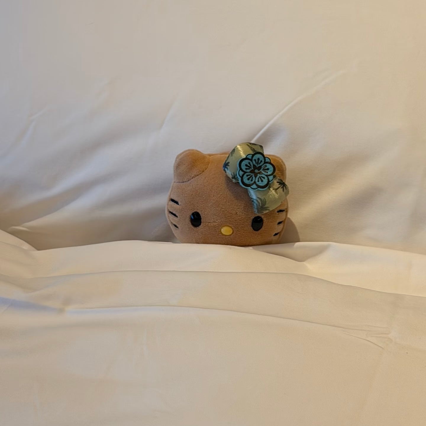 SANRIO | Hello Kitty Tanned Mascot Holder Bag Charm (The Kahala Limited)