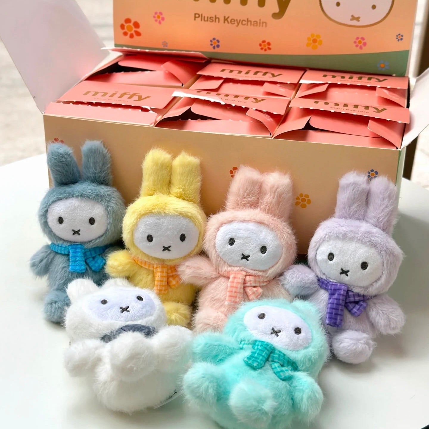 VIPO x Miffy | Plush Keychain Blind Box 13.5cm Approx. Random (Order six to get a complete box)