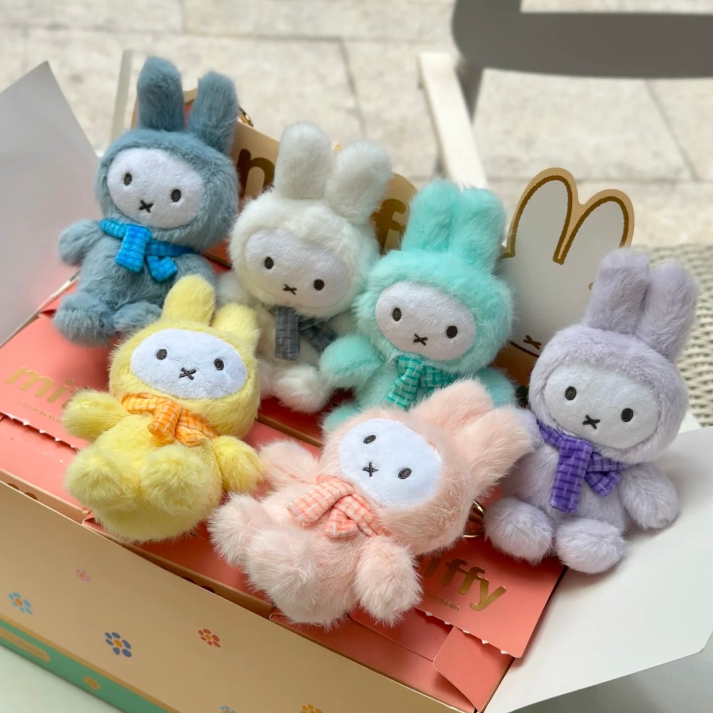 VIPO x Miffy | Plush Keychain Blind Box 13.5cm Approx. Random (Order six to get a complete box)