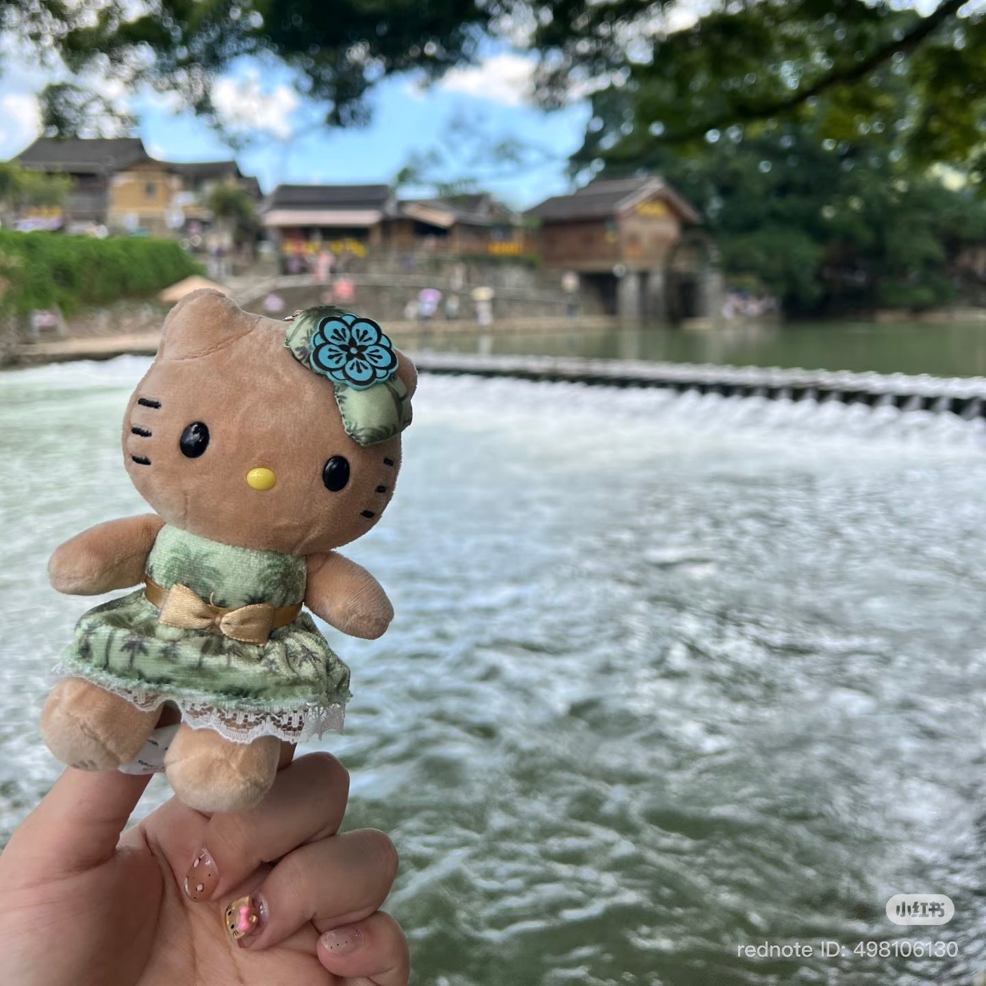 SANRIO | Hello Kitty Tanned Mascot Holder Bag Charm (The Kahala Limited)