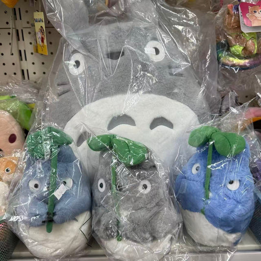 Studio Ghibli | Big Totoro Holding A Leaf Plush Toy Plush Doll 150 x 190 x 180mm