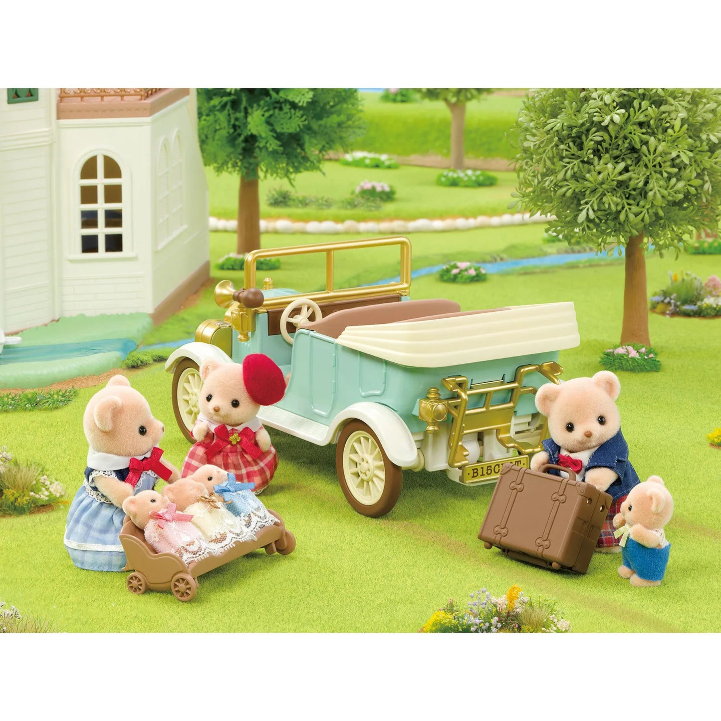 Sylvanian Families Classic Family Car - 5868