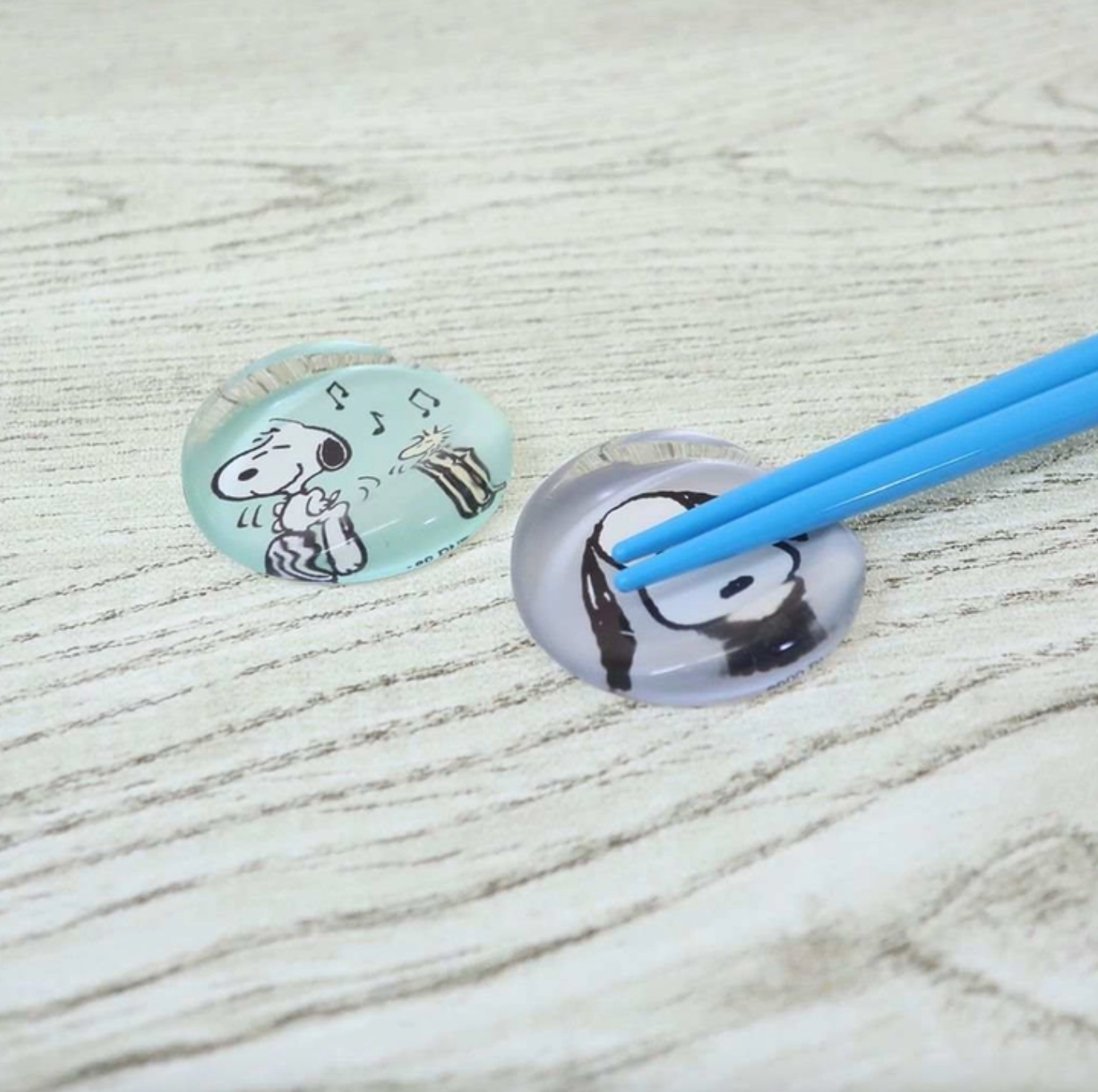 Peanuts | Snoopy Glass Chopsticks Rest Set Of 2 Gray+Mint