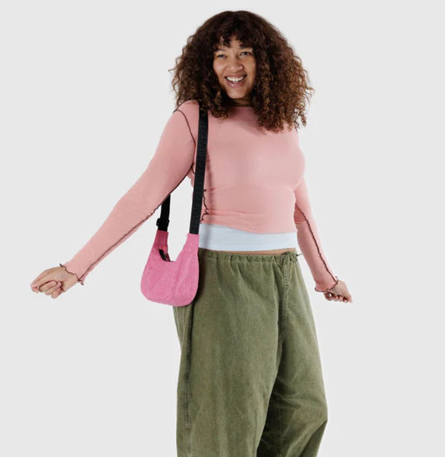 Baggu | Small Nylon Crescent Bag (Azalea Pink) 新月包 尼龙饺子包 超轻防水 肩带可调节