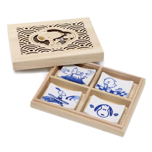 PEANUTS | Snoopy Wooden Box Set of Rectangular Chopstick Rests 50x35x10mm