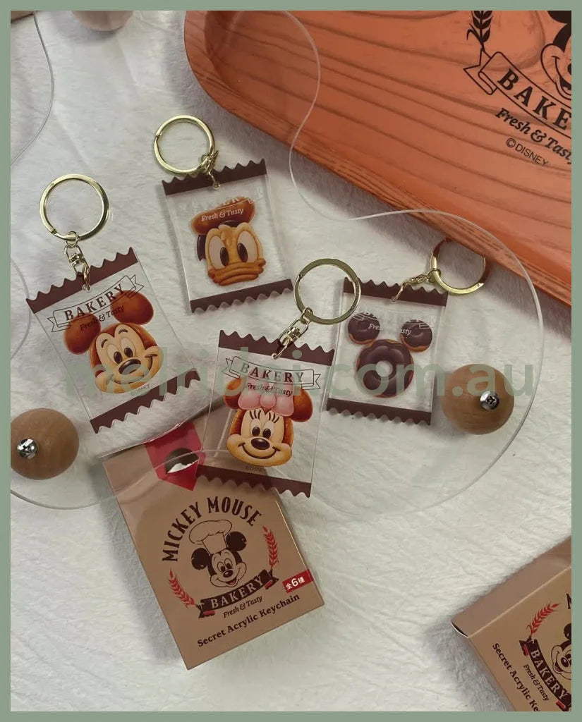 Disney | Secret Key Holder 10×6.8×3Cm (Mickey’s Bakery Collection) 东京迪士尼 挂件盲盒（米奇烘焙系列）
